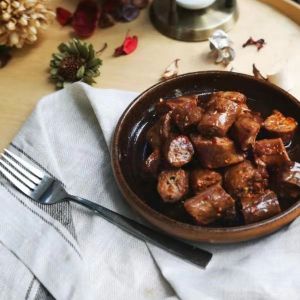 Spicy Braised Duck Neck (200g)