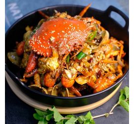 Premium seafood spicy hot pot